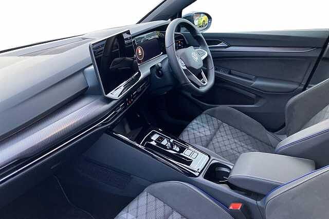 Used Volkswagen Golf 2025 for sale - 76884688: Photo 2