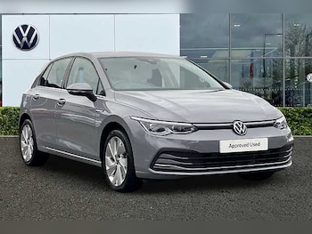 Used Volkswagen Golf 2023 for sale - 76444532: Photo