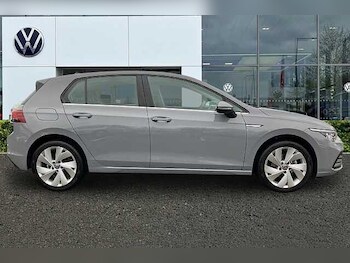 Used Volkswagen Golf 2023 for sale - 76444532: Photo