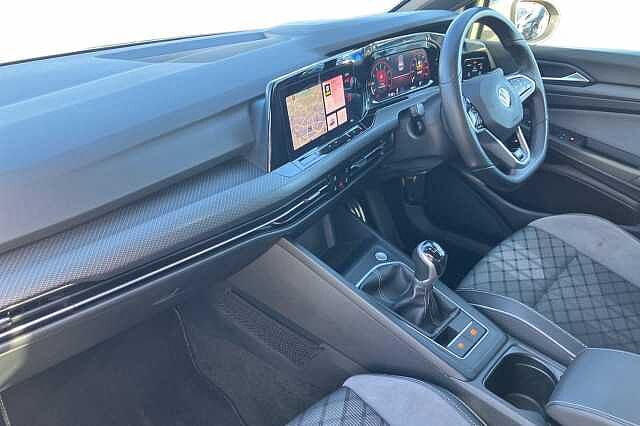 Used Volkswagen Golf 2022 for sale - 76462000: Photo 2