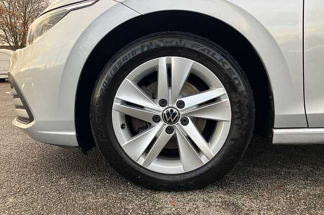 Used Volkswagen Golf 2023 for sale - 76444527: Photo 5