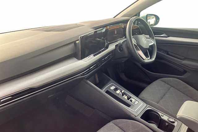 Used Volkswagen Golf 2023 for sale - 75937835: Photo 2