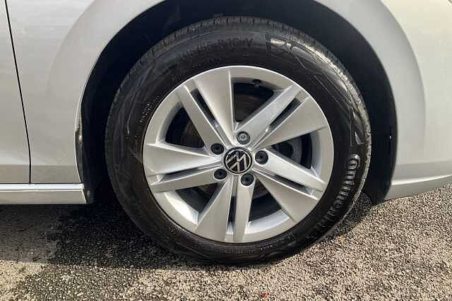 Used Volkswagen Golf 2023 for sale - 75937835: Photo 5