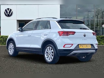 Used Volkswagen T-Roc 2022 for sale - 75937836: Photo