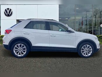 Used Volkswagen T-Roc 2022 for sale - 75937836: Photo