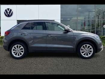 Used Volkswagen T-Roc 2024 for sale - 75038659: Photo