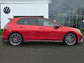 Used Volkswagen Golf 2025 for sale - 76950933: Photo