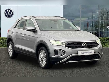 Used Volkswagen T-Roc 2022 for sale - 76650349: Photo