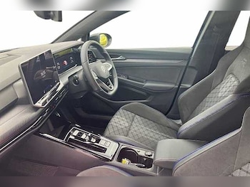 Used Volkswagen Golf 2025 for sale - 76119767: Photo 2