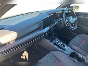 Used Volkswagen Golf 2021 for sale - 75182919: Photo