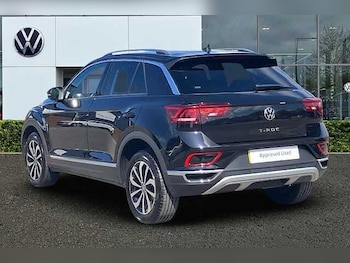 Used Volkswagen T-Roc 2023 for sale - 75314245: Photo