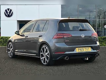 Used Volkswagen Golf 2019 for sale - 76444528: Photo