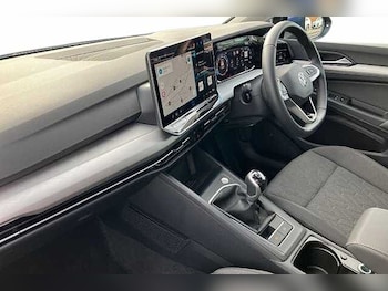 Used Volkswagen Golf 2025 for sale - 76010581: Photo 2