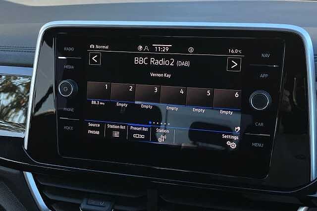 Used Volkswagen T-Roc 2025 for sale - 75962087: Photo 10