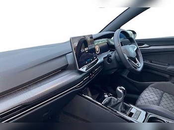 Used Volkswagen Golf 2025 for sale - 76863736: Photo