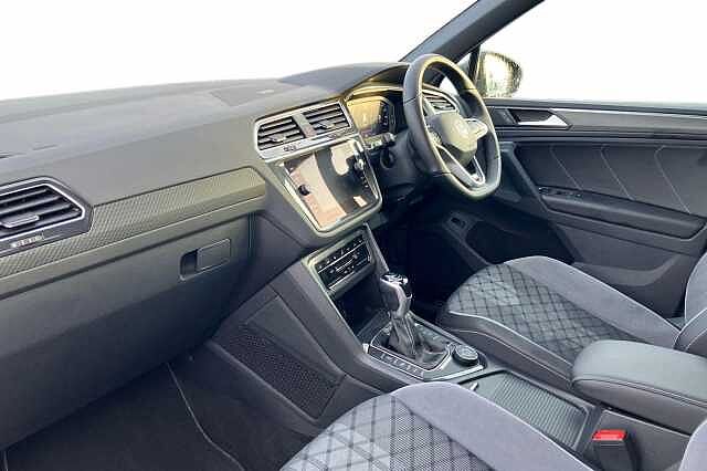 Used Volkswagen Tiguan 2023 for sale - 76924194: Photo 2