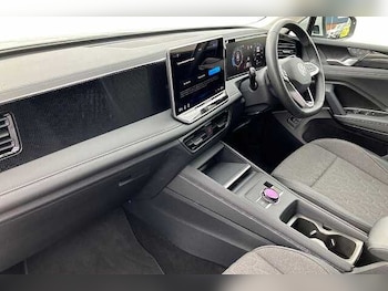 Used Volkswagen Tiguan 2024 for sale - 76197889: Photo 2