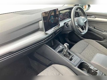 Used Volkswagen Golf 2024 for sale - 75511845: Photo
