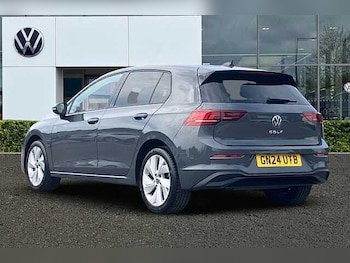 Used Volkswagen Golf 2024 for sale - 75511845: Photo
