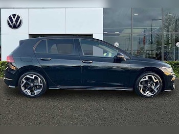 Used Volkswagen Golf 2025 for sale - 76650352: Photo