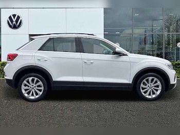 Used Volkswagen T-Roc 2022 for sale - 75778296: Photo