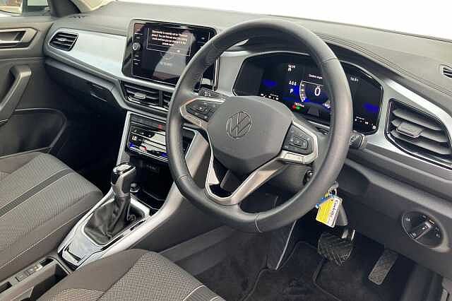 Used Volkswagen T-Roc 2023 for sale - 76119784: Photo 6