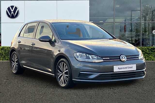 Used Volkswagen Golf 2018 for sale - 76304981: Photo 1