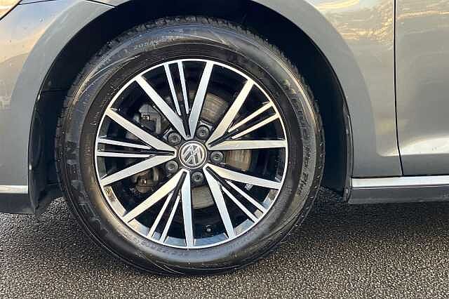 Used Volkswagen Golf 2018 for sale - 76304981: Photo 5