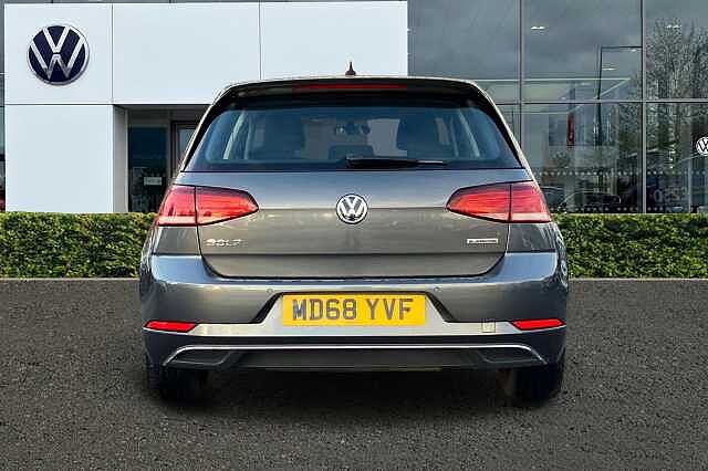 Used Volkswagen Golf 2018 for sale - 76304981: Photo 7