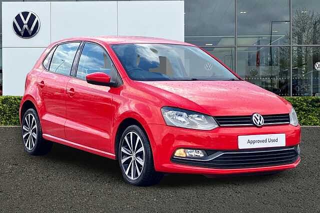 Used Volkswagen Polo 2015 for sale - 76267851: Photo 1