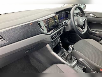 Used Volkswagen Polo 2021 for sale - 76106682: Photo 2