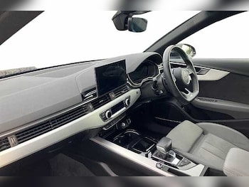 Used Audi A4 Avant 2022 for sale - 76855351: Photo