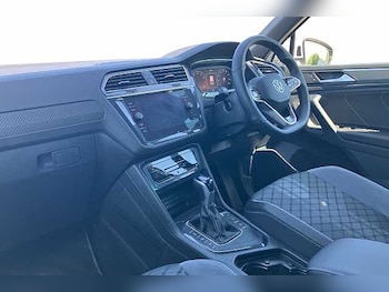 Used Volkswagen Tiguan 2023 for sale - 75057468: Photo
