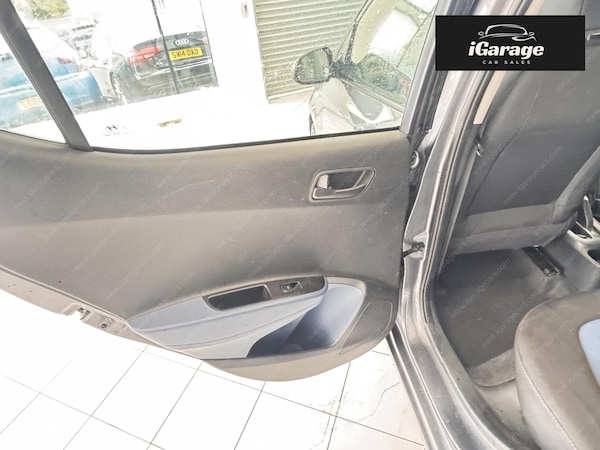 Used Hyundai i10 2015 for sale - 76131397: Photo 11
