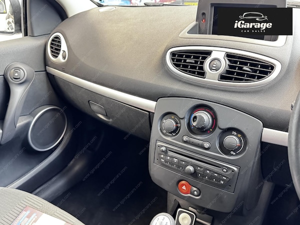 Used Renault Clio 2011 for sale - 76235091: Photo 11
