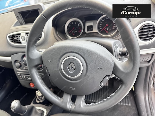 Used Renault Clio 2011 for sale - 76235091: Photo 16