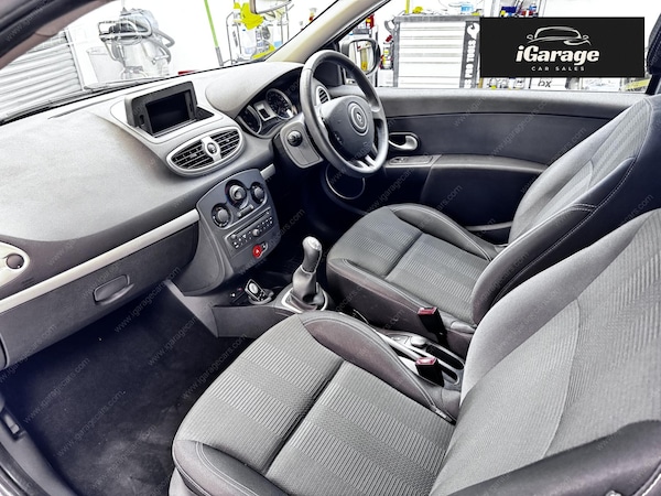 Used Renault Clio 2011 for sale - 76235091: Photo 23
