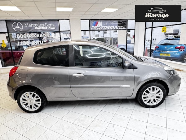 Used Renault Clio 2011 for sale - 76235091: Photo 8