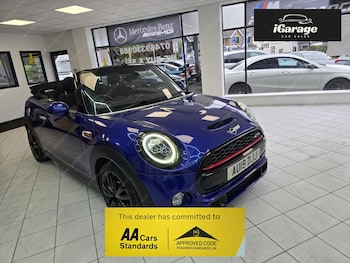 Used MINI Convertible 2019 for sale - 75608760: Photo
