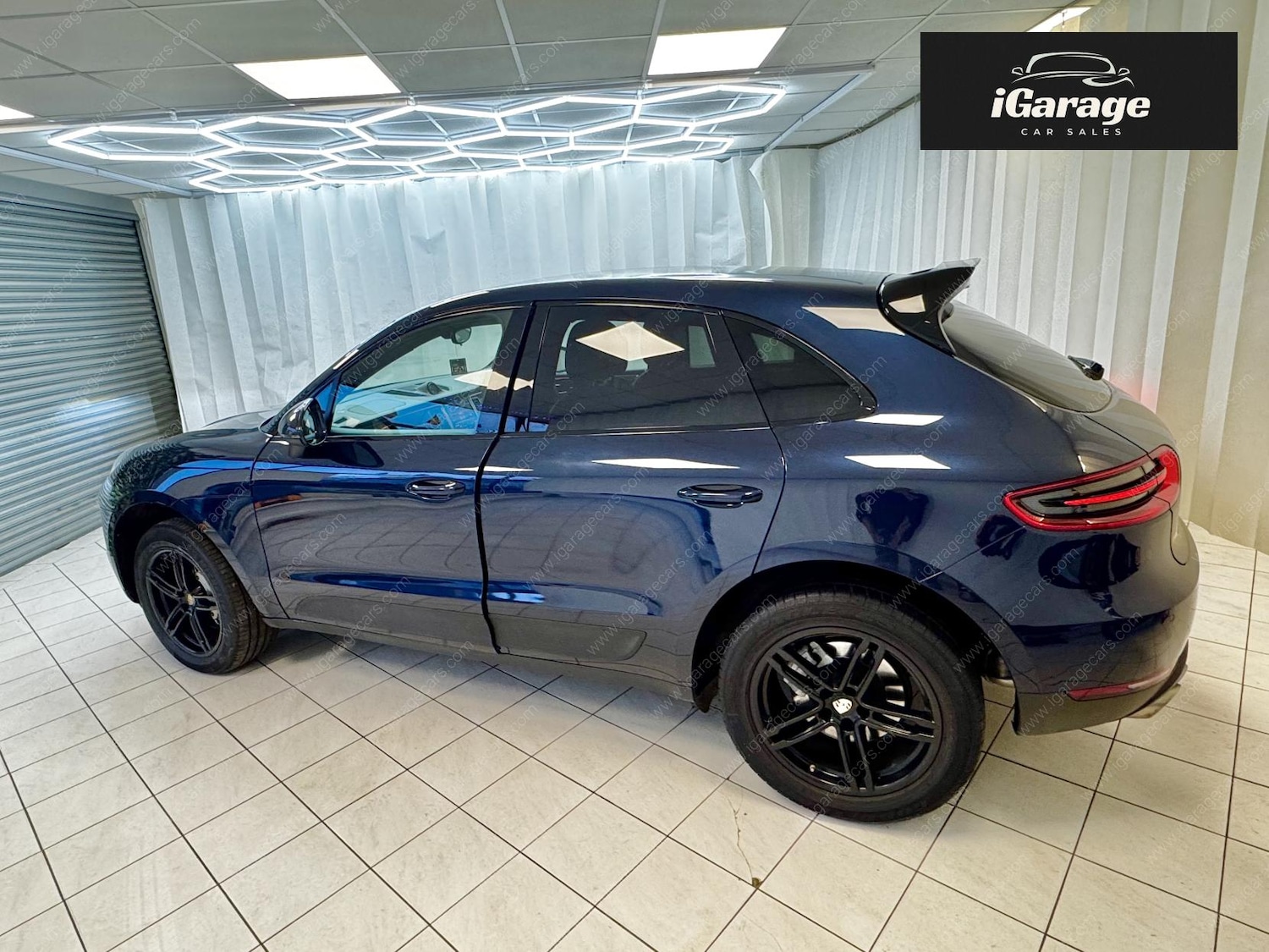 Used Porsche Macan 2017 for sale - 77767155: Photo 2