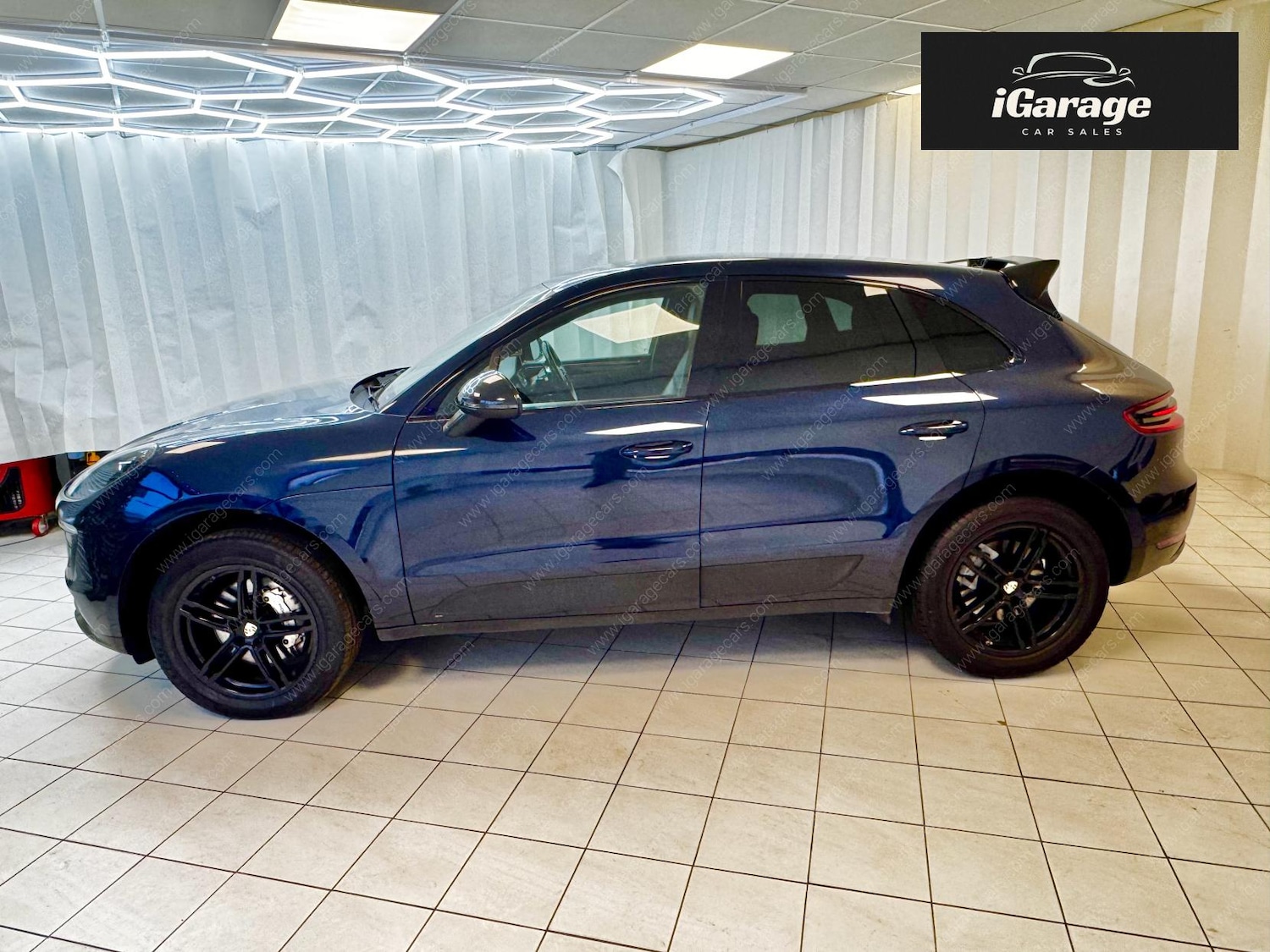 Used Porsche Macan 2017 for sale - 77767155: Photo 3