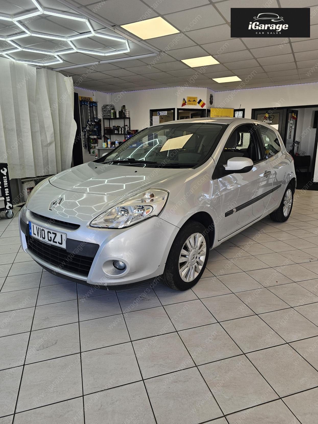Used Renault Clio 2010 for sale - 77934603: Photo 2