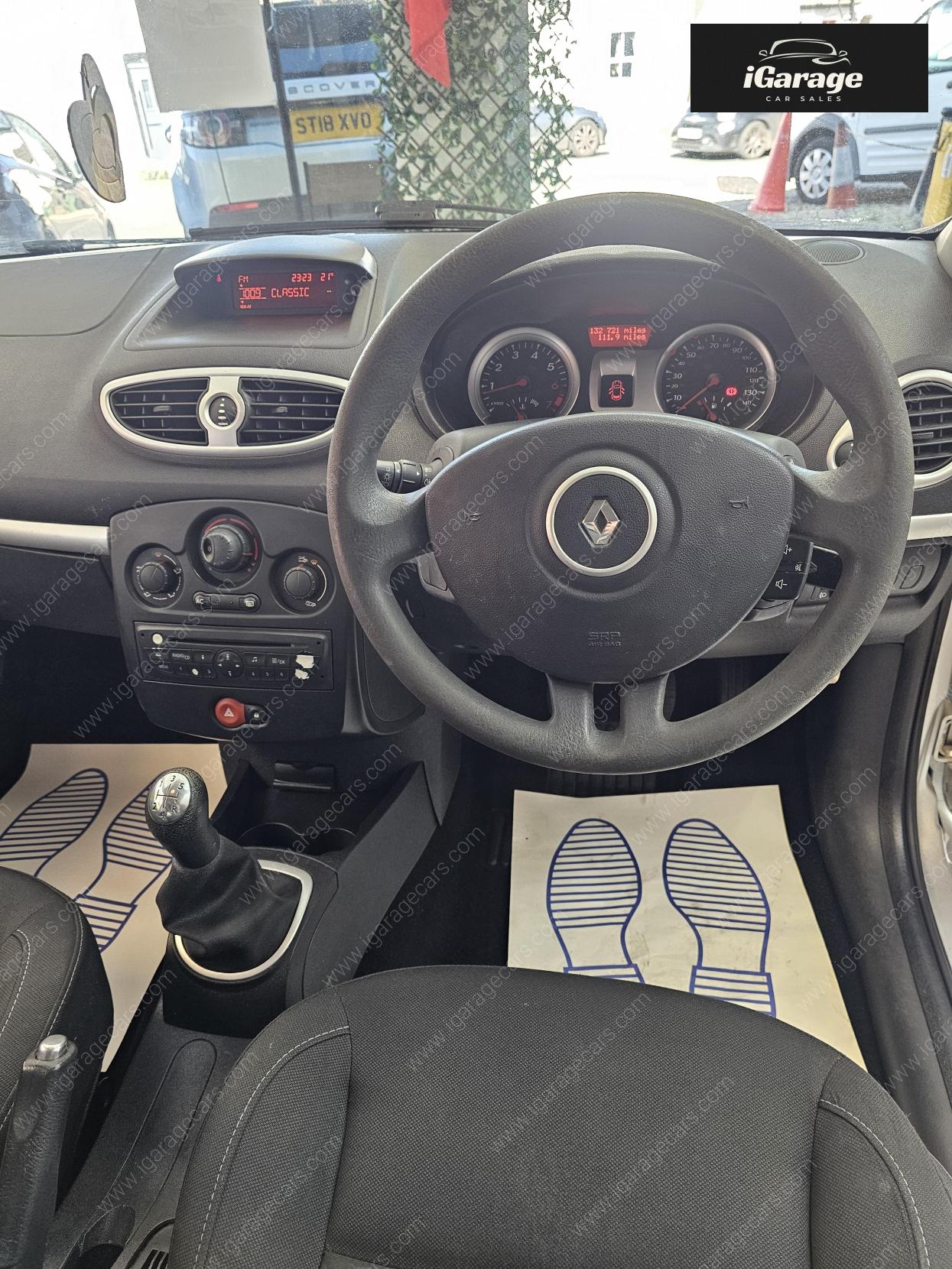 Used Renault Clio 2010 for sale - 77934603: Photo 25