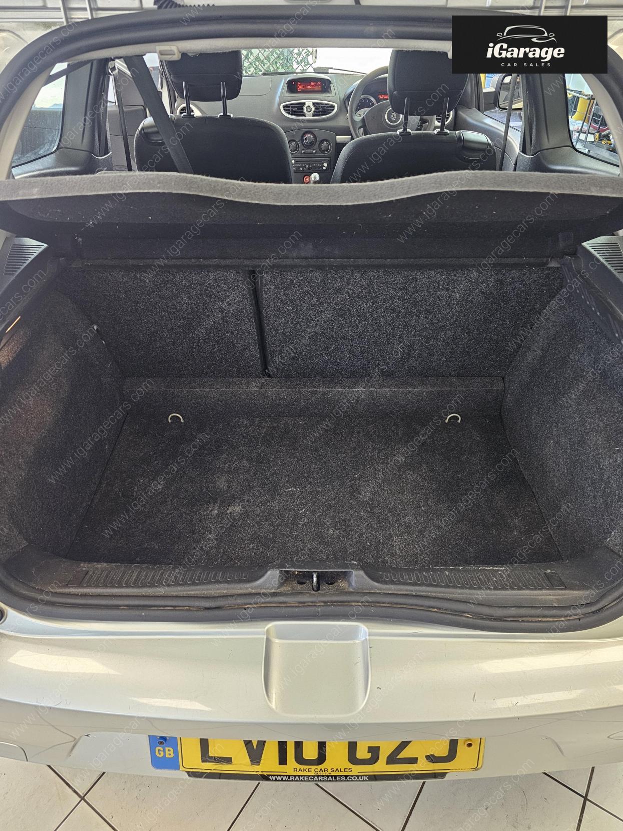 Used Renault Clio 2010 for sale - 77934603: Photo 31