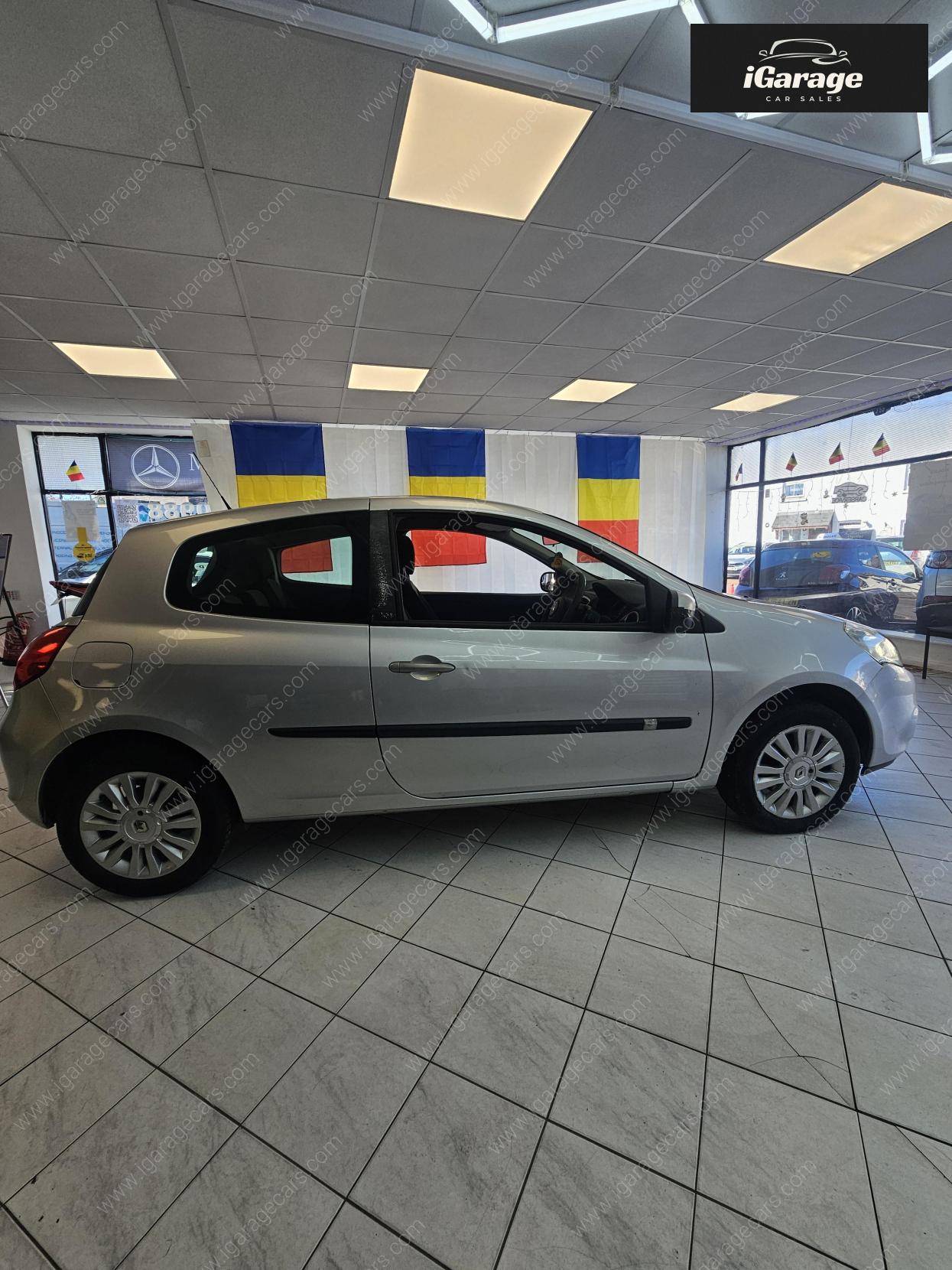 Used Renault Clio 2010 for sale - 77934603: Photo 8