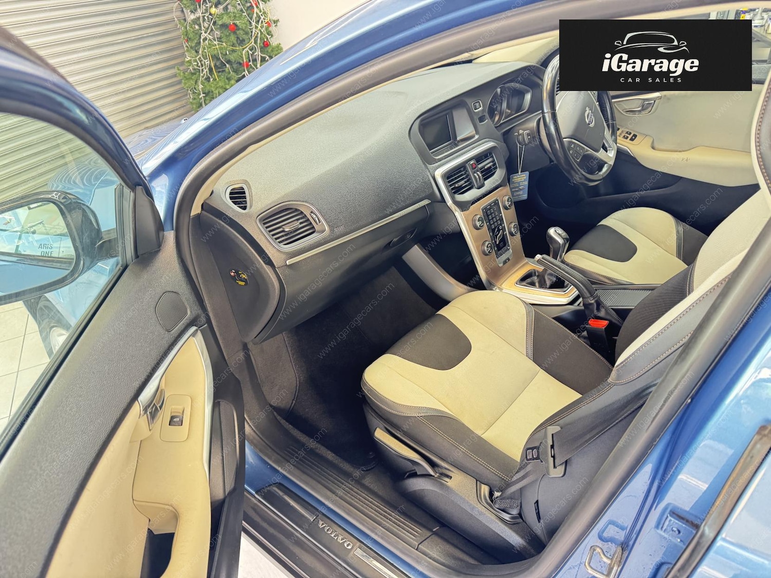 Used Volvo V40 Cross Country 2015 for sale - 76741836: Photo 16