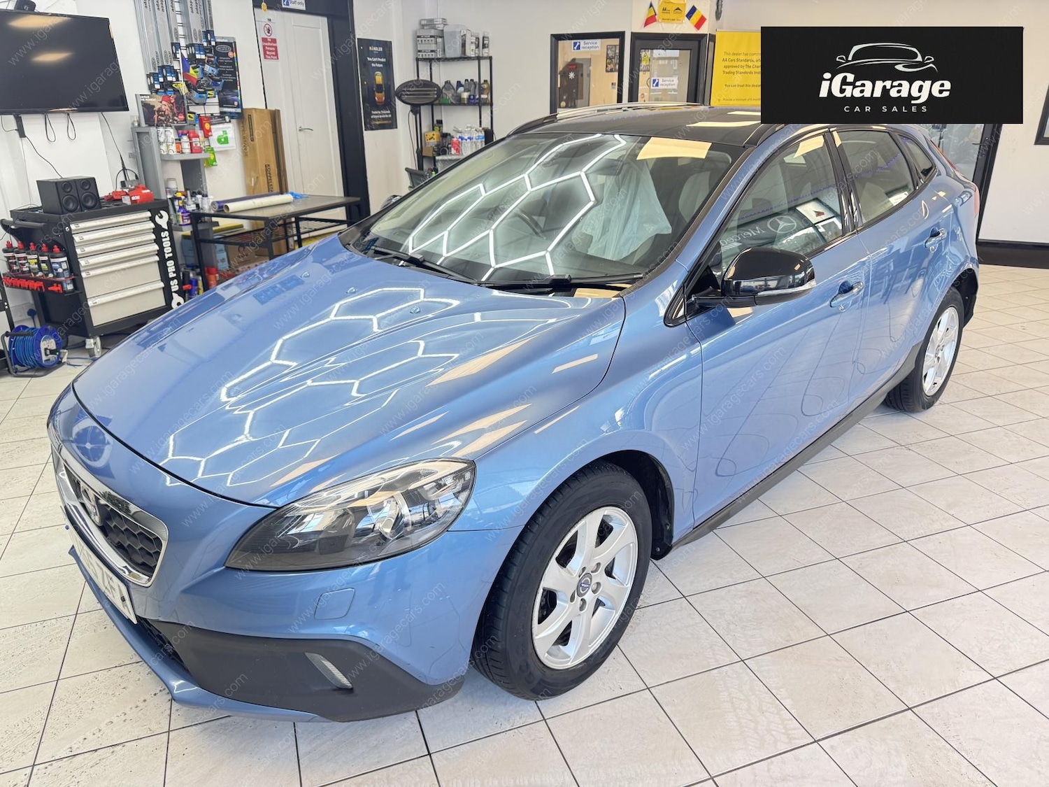 Used Volvo V40 Cross Country 2015 for sale - 76741836: Photo 3