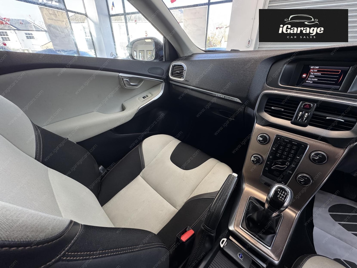 Used Volvo V40 Cross Country 2015 for sale - 76741836: Photo 30