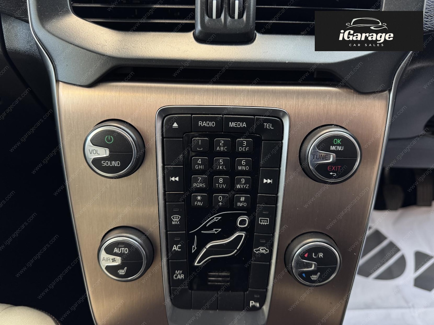 Used Volvo V40 Cross Country 2015 for sale - 76741836: Photo 31