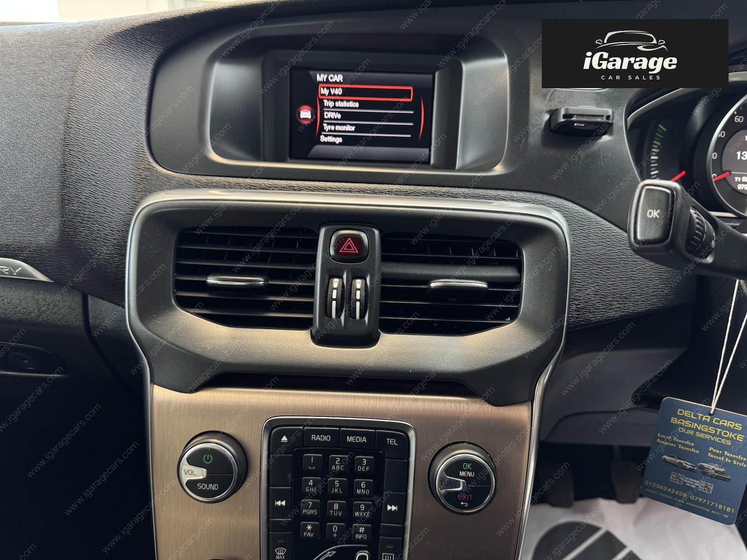 Used Volvo V40 Cross Country 2015 for sale - 76741836: Photo 33